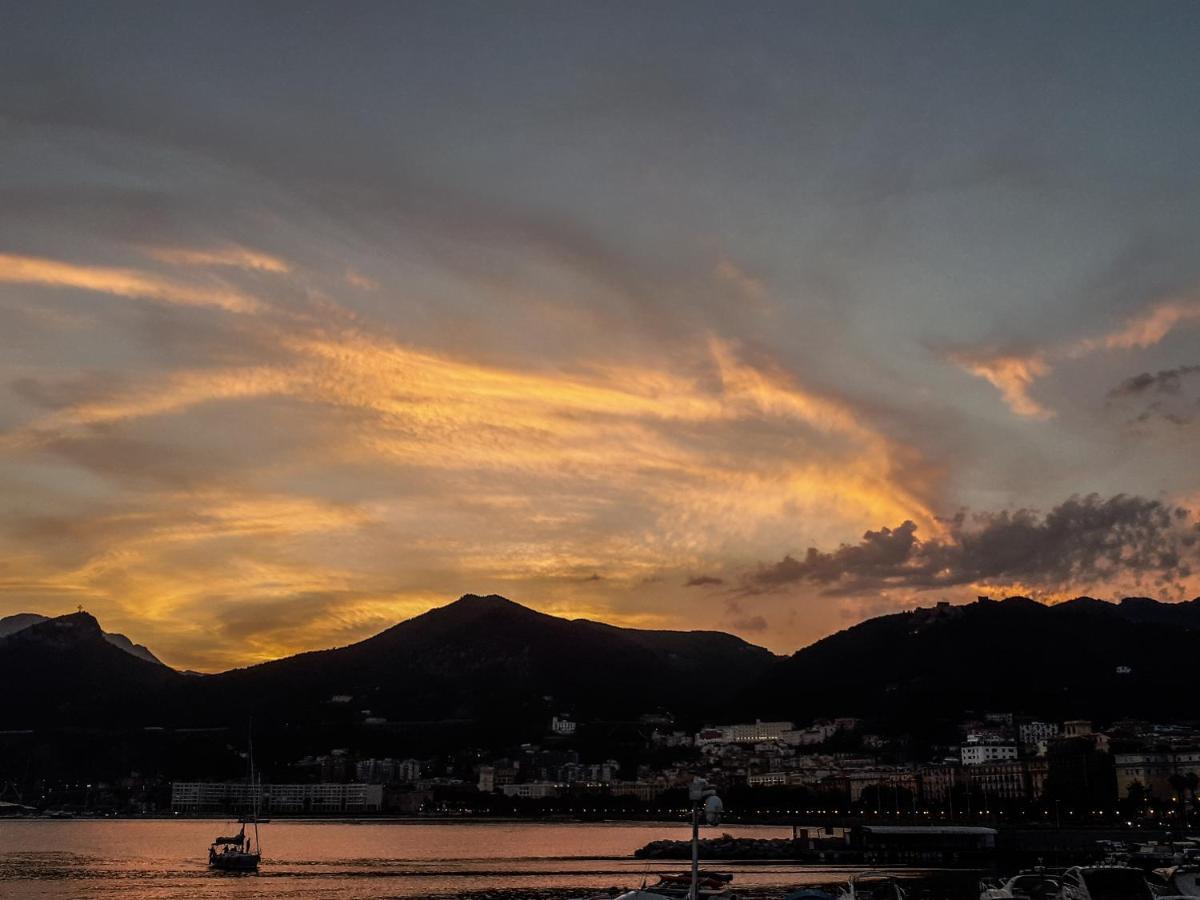 3B Aurora - Bed Breakfast And Boat Salerno Buitenkant foto